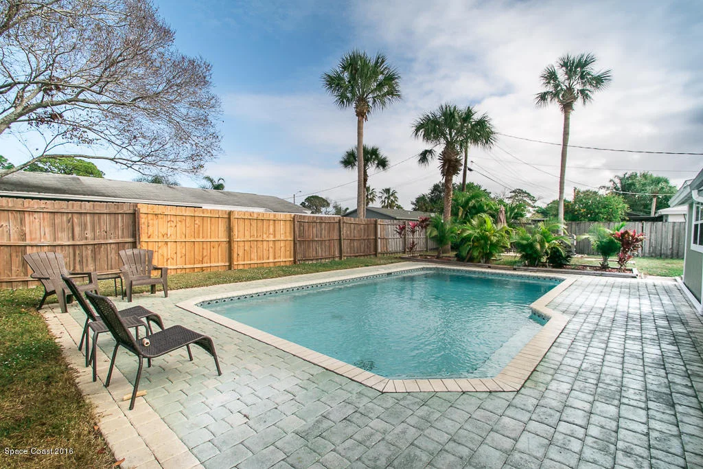 Photo of 1088 Hermosa Drive