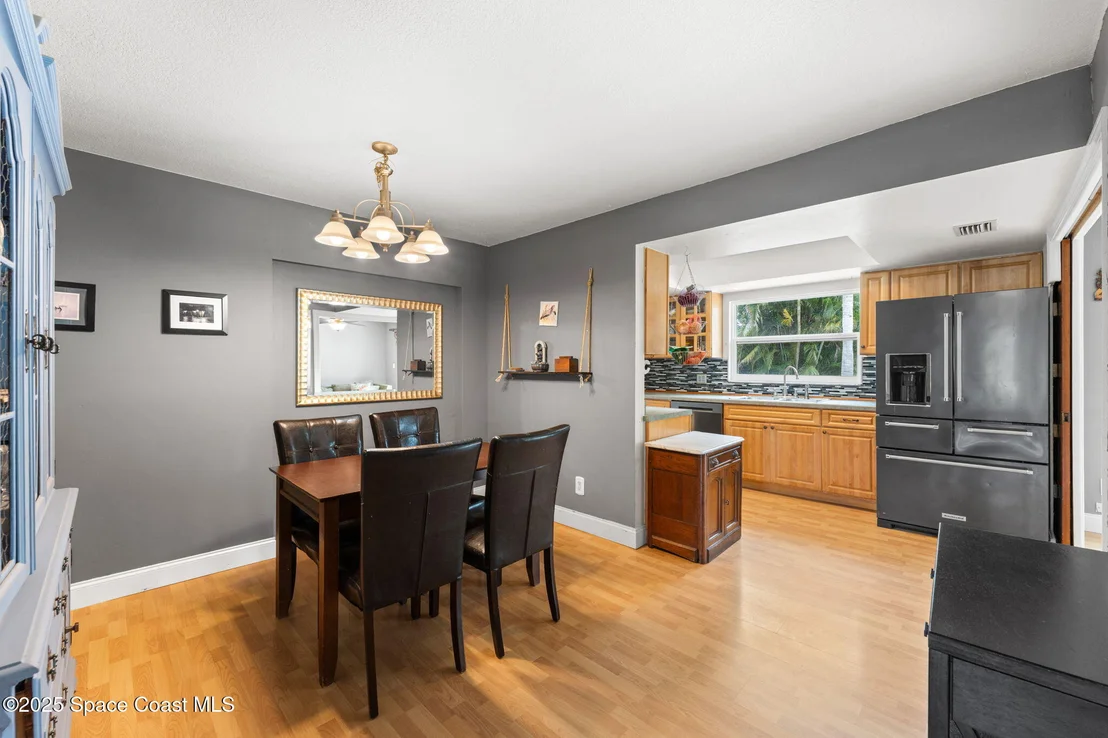 Photo of 2807 Golfview Drive