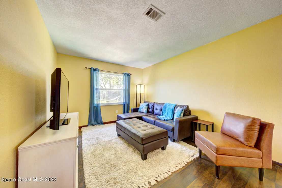 Photo of 846 Westport Drive