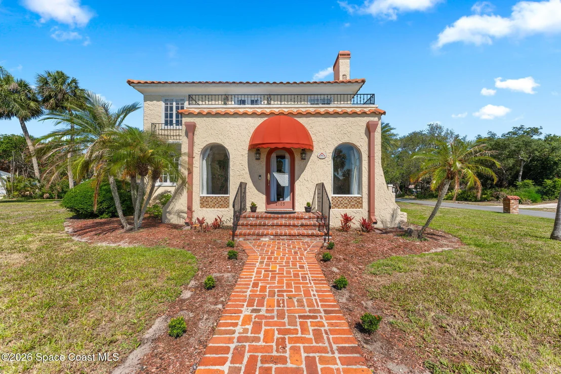 Photo of 2105 Mac Farland Drive