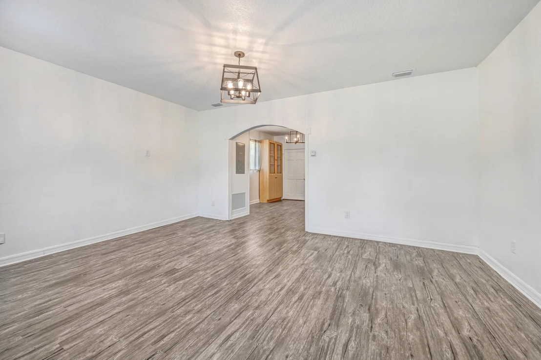 Photo of 298 Dorset Drive