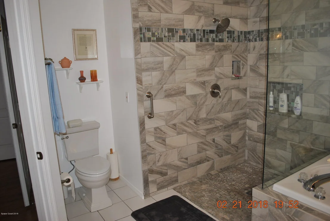 Photo of 889 Shoshone Lane