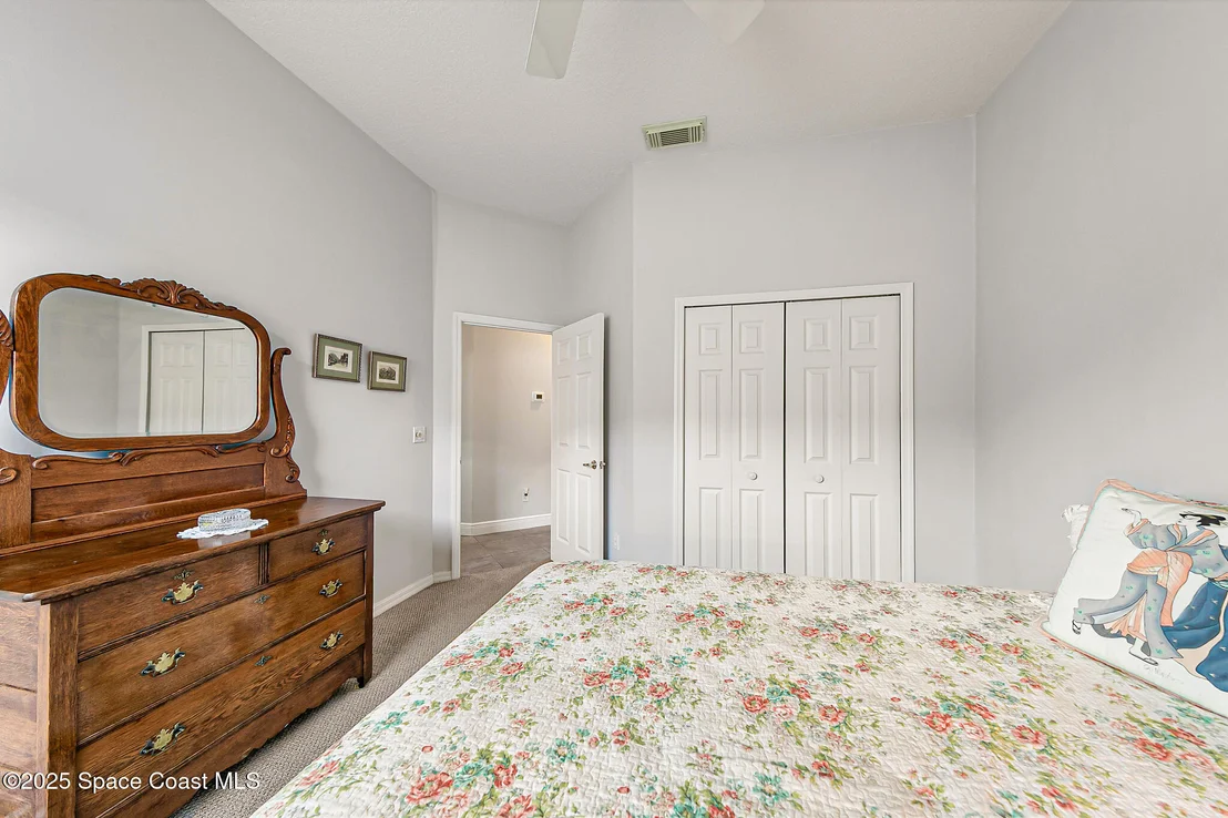 Photo of 2596 Addington Circle