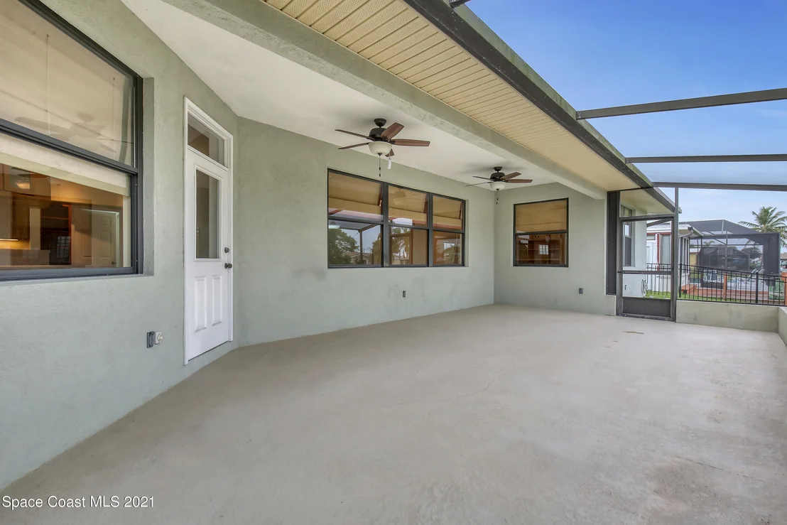 Photo of 457 Cardinal Drive