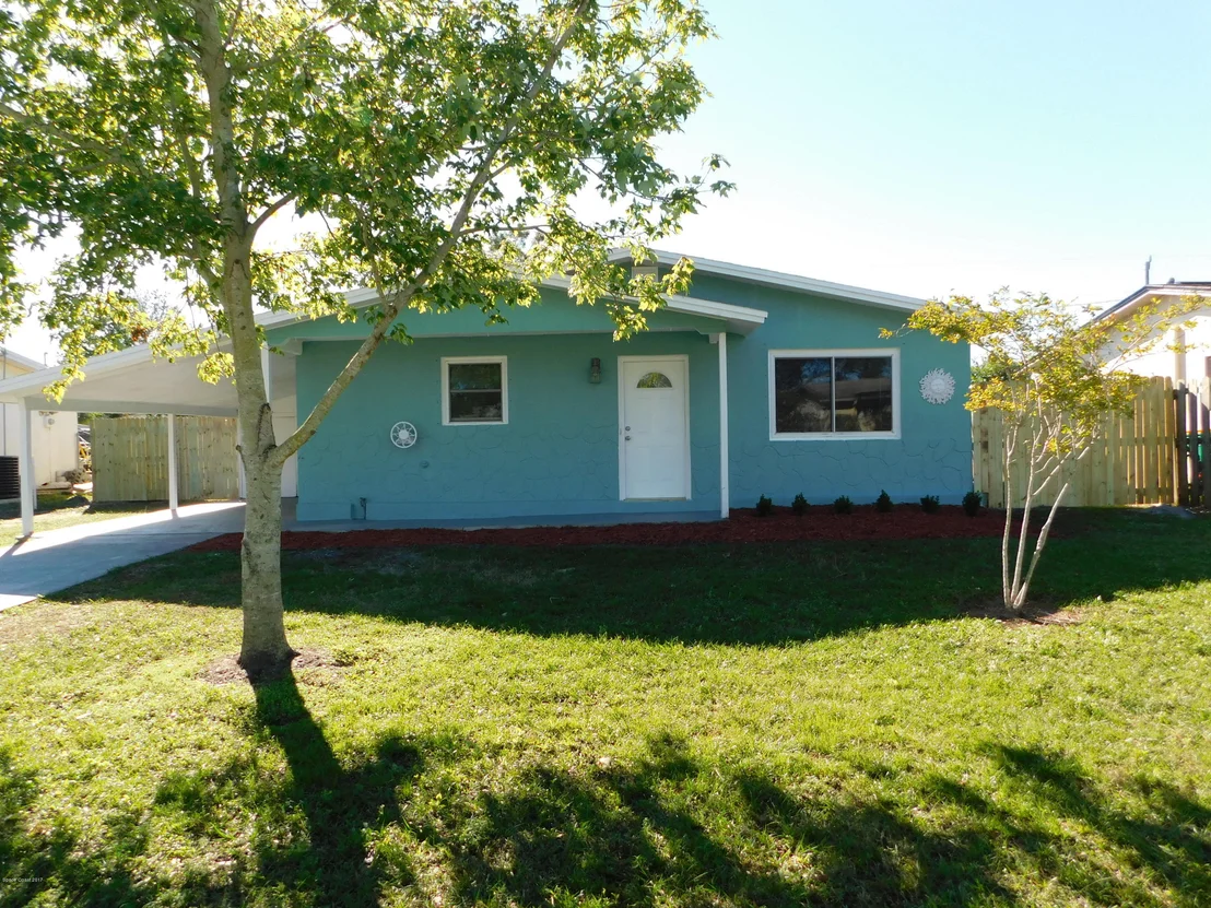 Photo of 2581 Locksley Road