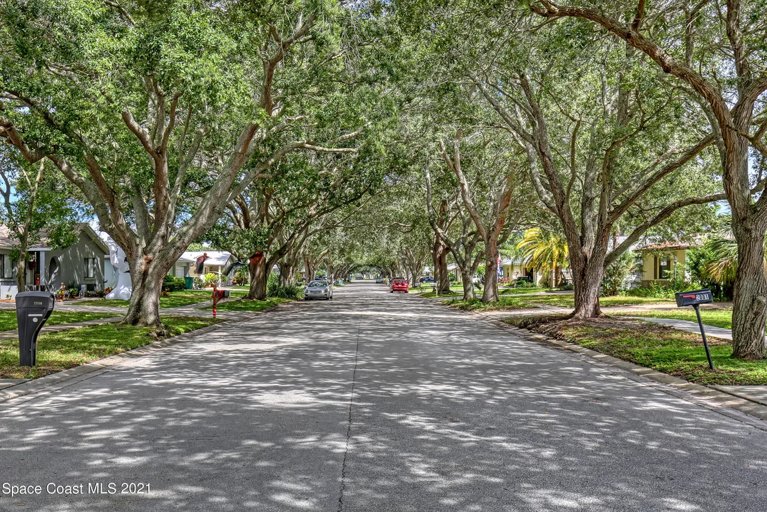 Photo of 2762 Hereford Road
