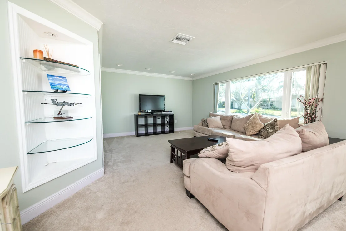 Photo of 32 Riverview Lane