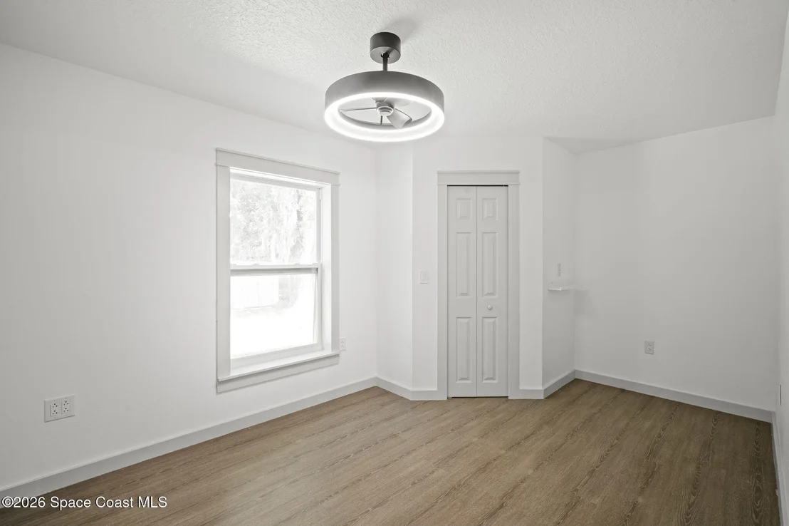 Photo of 425 La Veta Drive