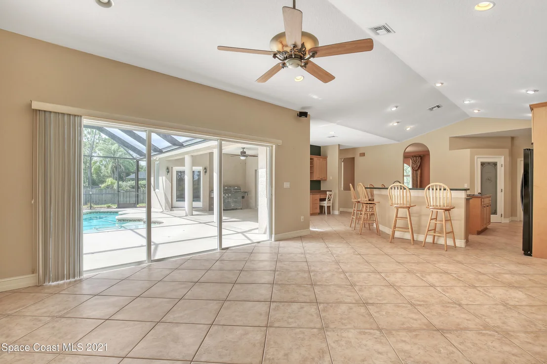Photo of 2875 Kingfisher Way