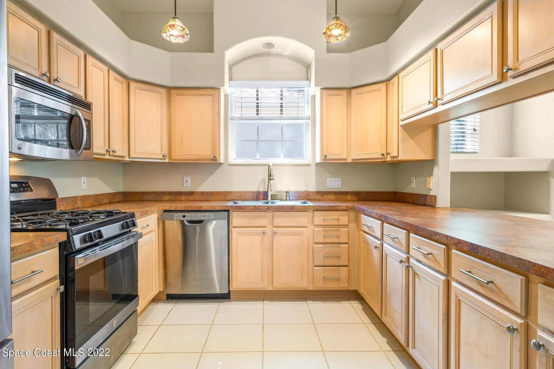 Photo of 901 Suntree Woods Drive