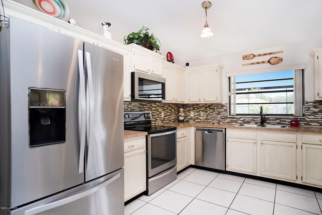 Photo of 902 Jamestown Drive