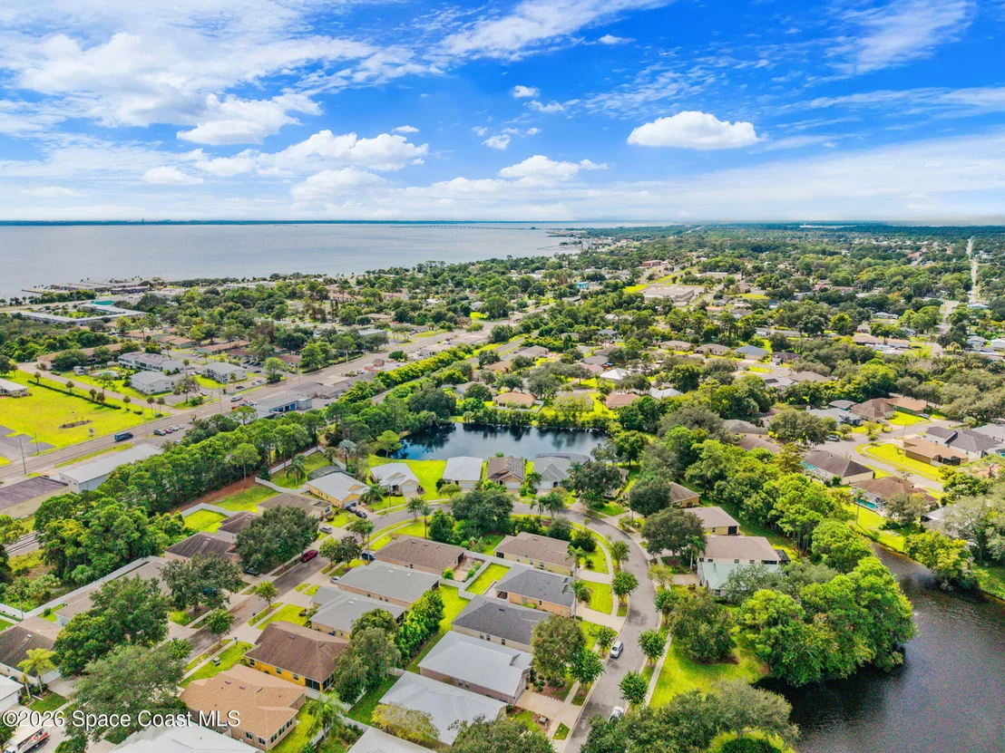 Photo of 511 Waterside Circle
