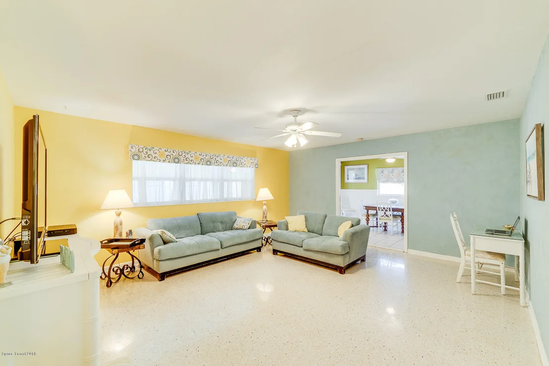 Photo of 240 Pineapple Street