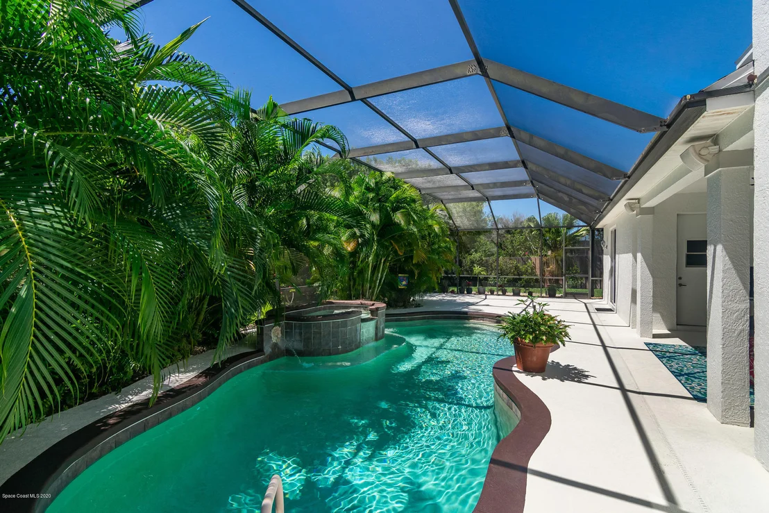 Photo of 5845 Newbury Circle