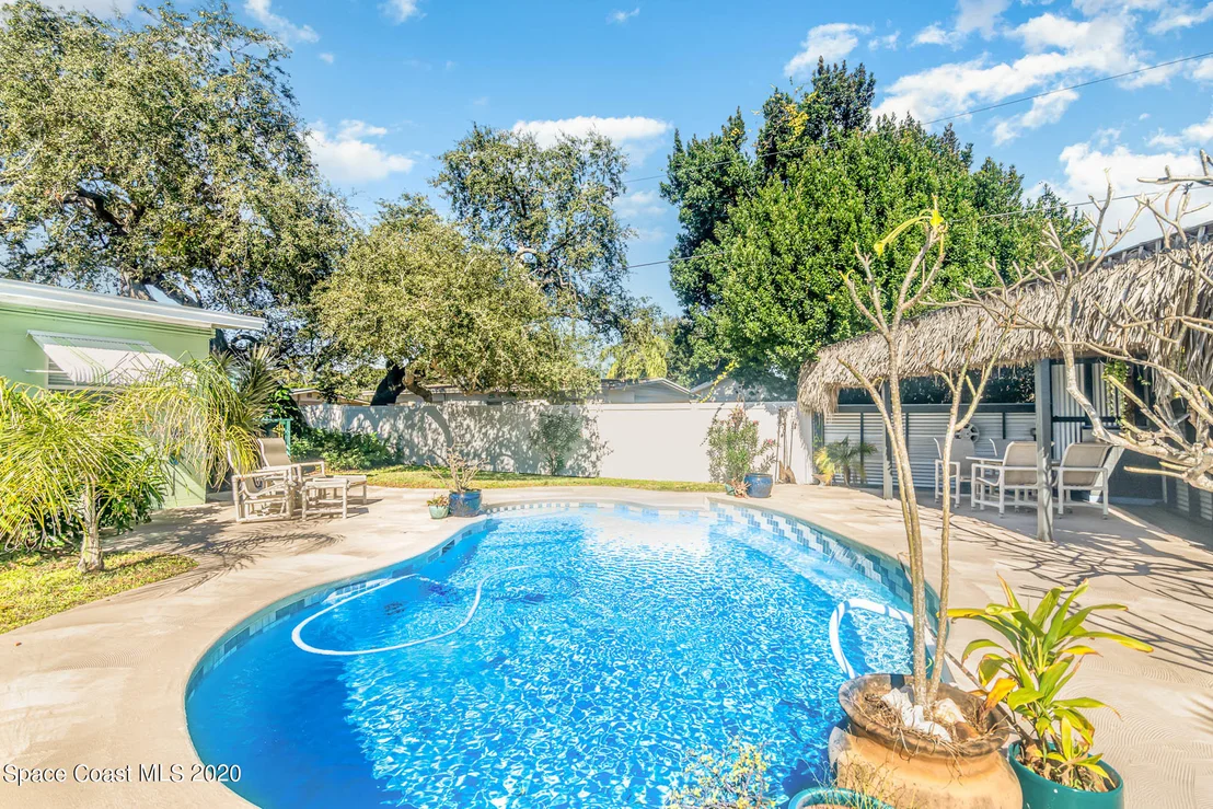 Photo of 309 Live Oak Lane