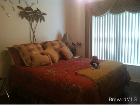 Photo of 2480 S Lewis