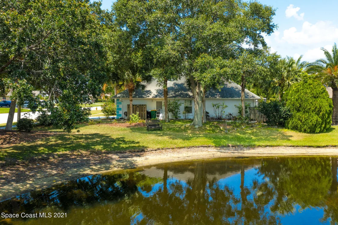 Photo of 1720 Old Glory Boulevard