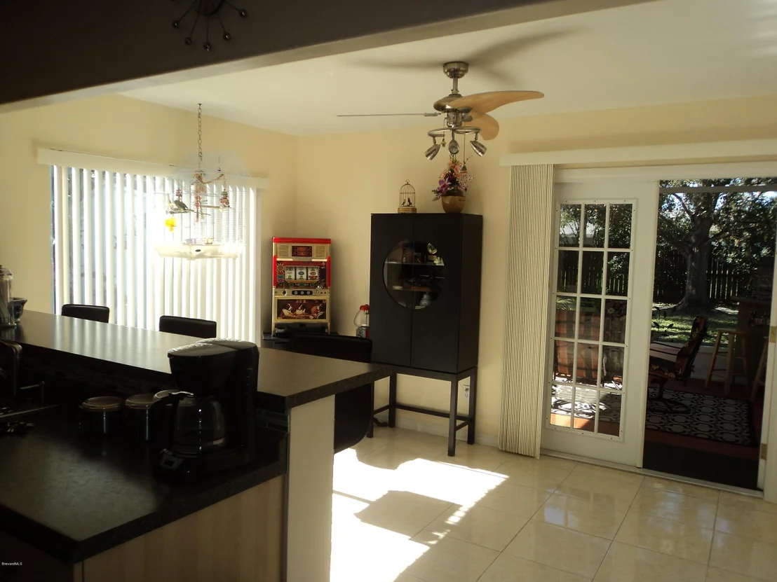 Photo of 712 NE Brevity Lane