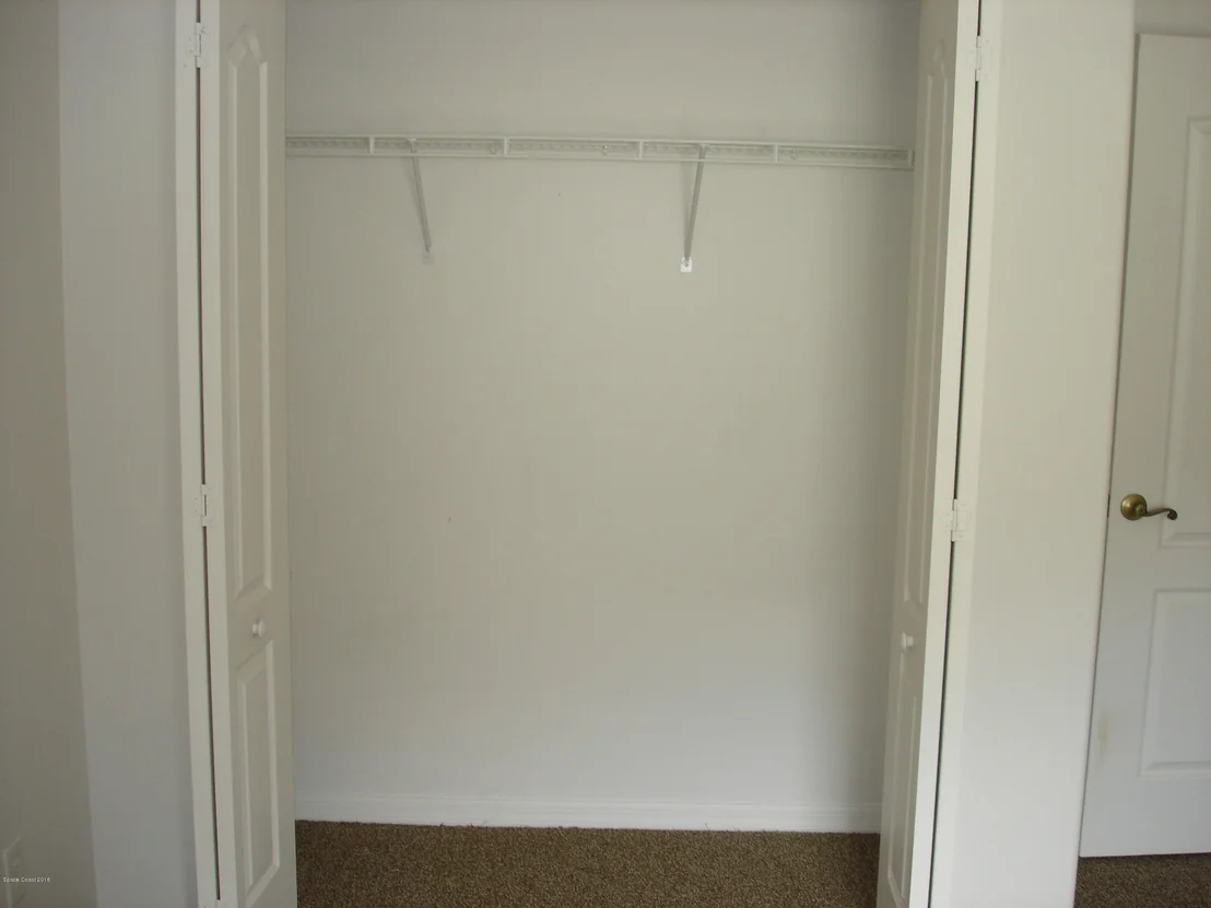 Photo of 1050 NE Pine Creek Circle NE