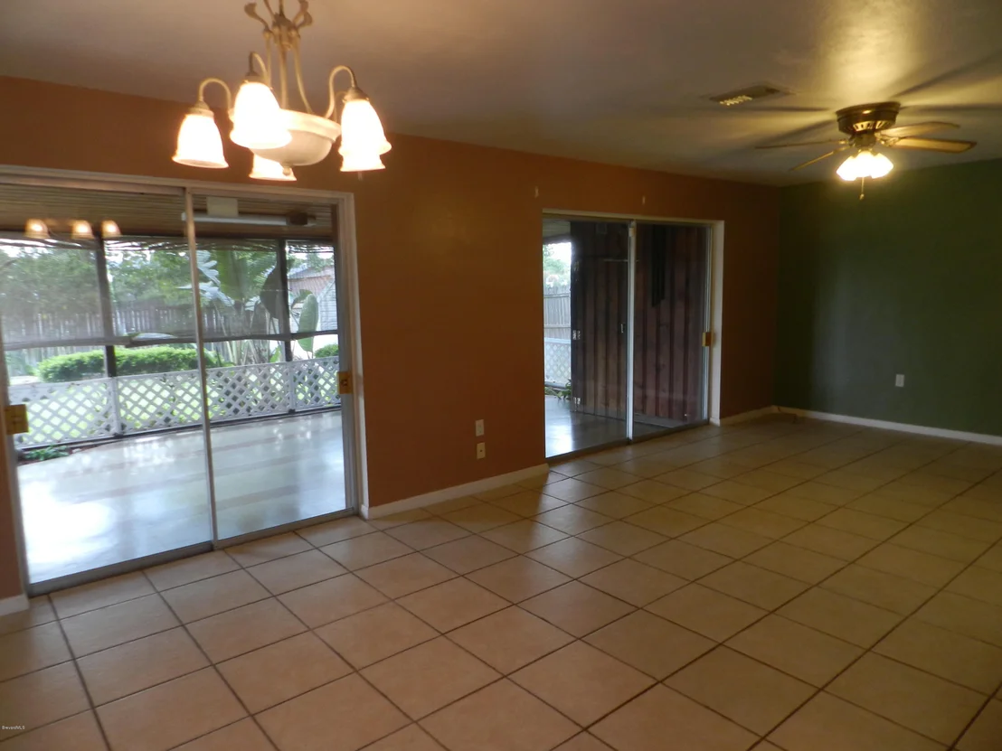 Photo of 215 Melaleuca Drive