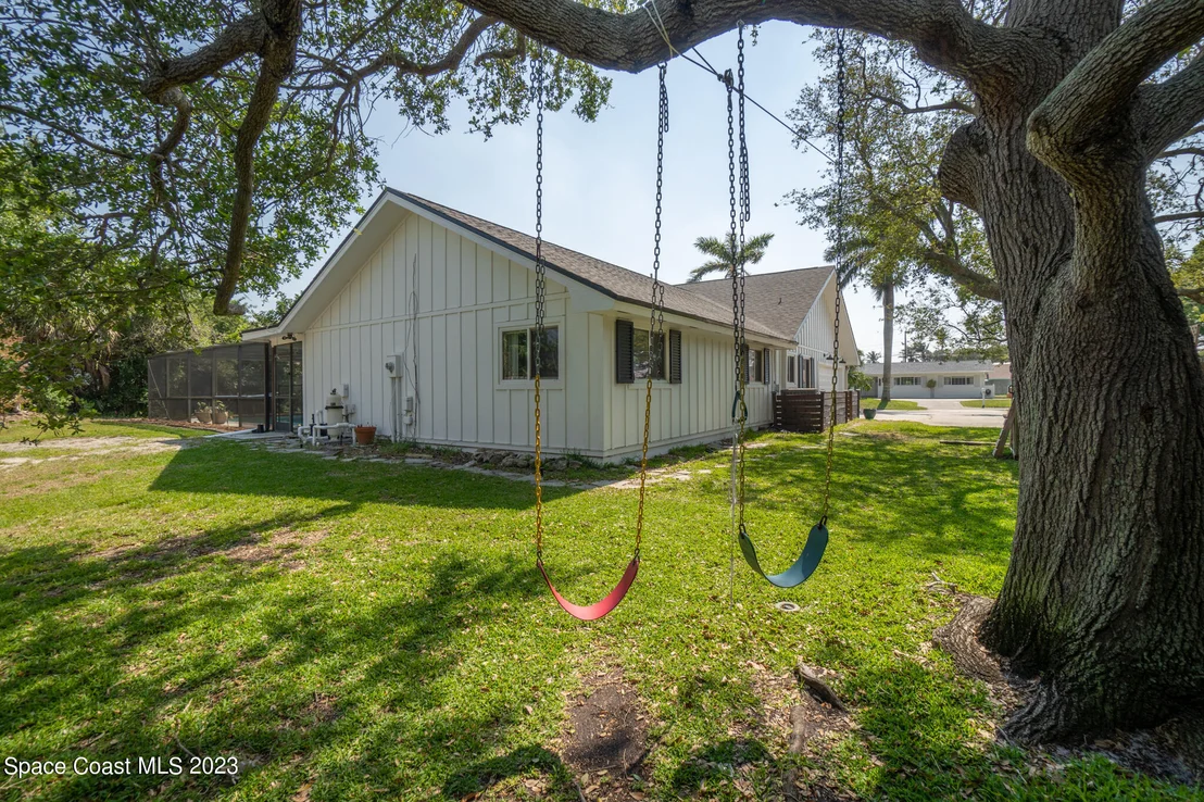Photo of 460 Monaco Drive