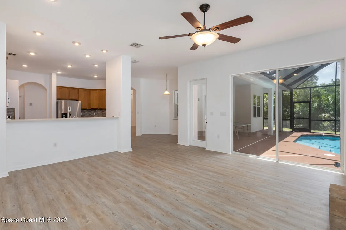 Photo of 2670 Washington Street