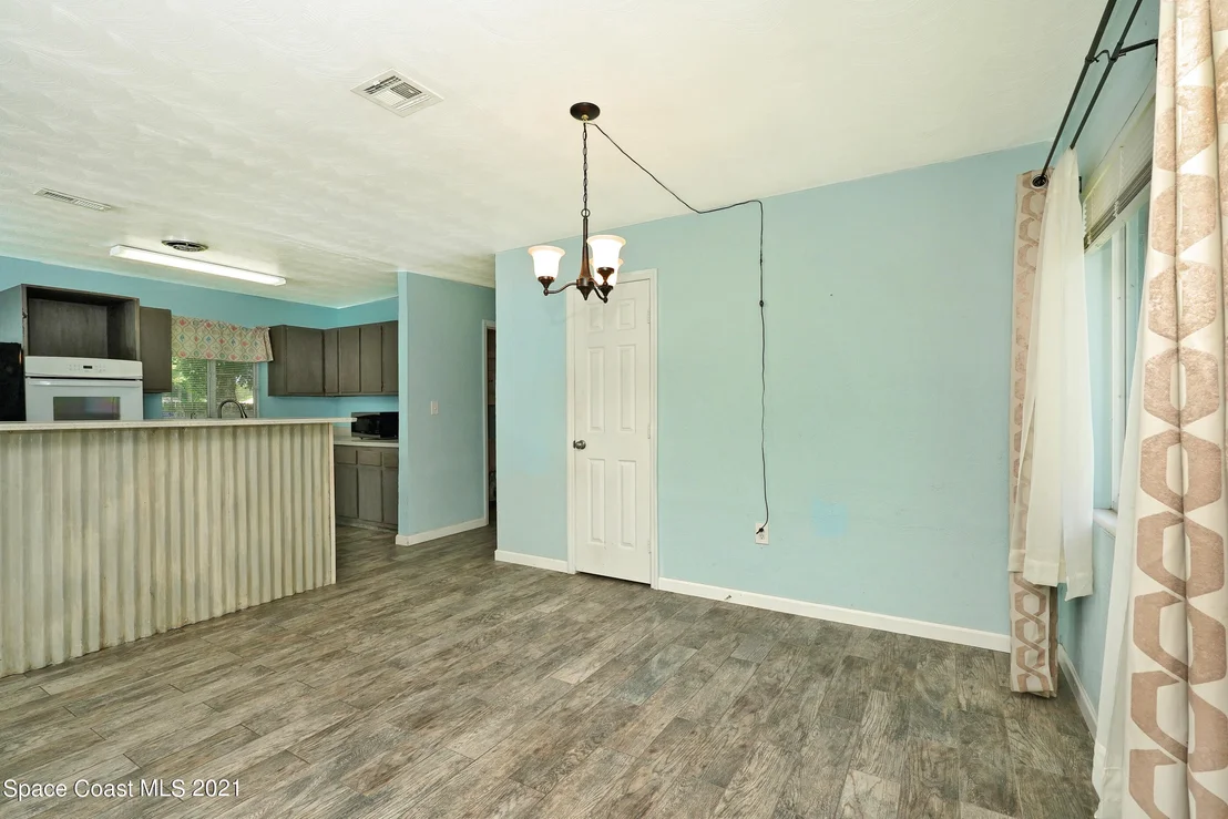 Photo of 2534 Stratford Drive