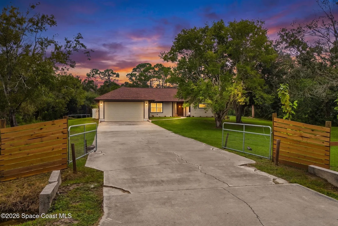 Photo of 3500 Weber Road