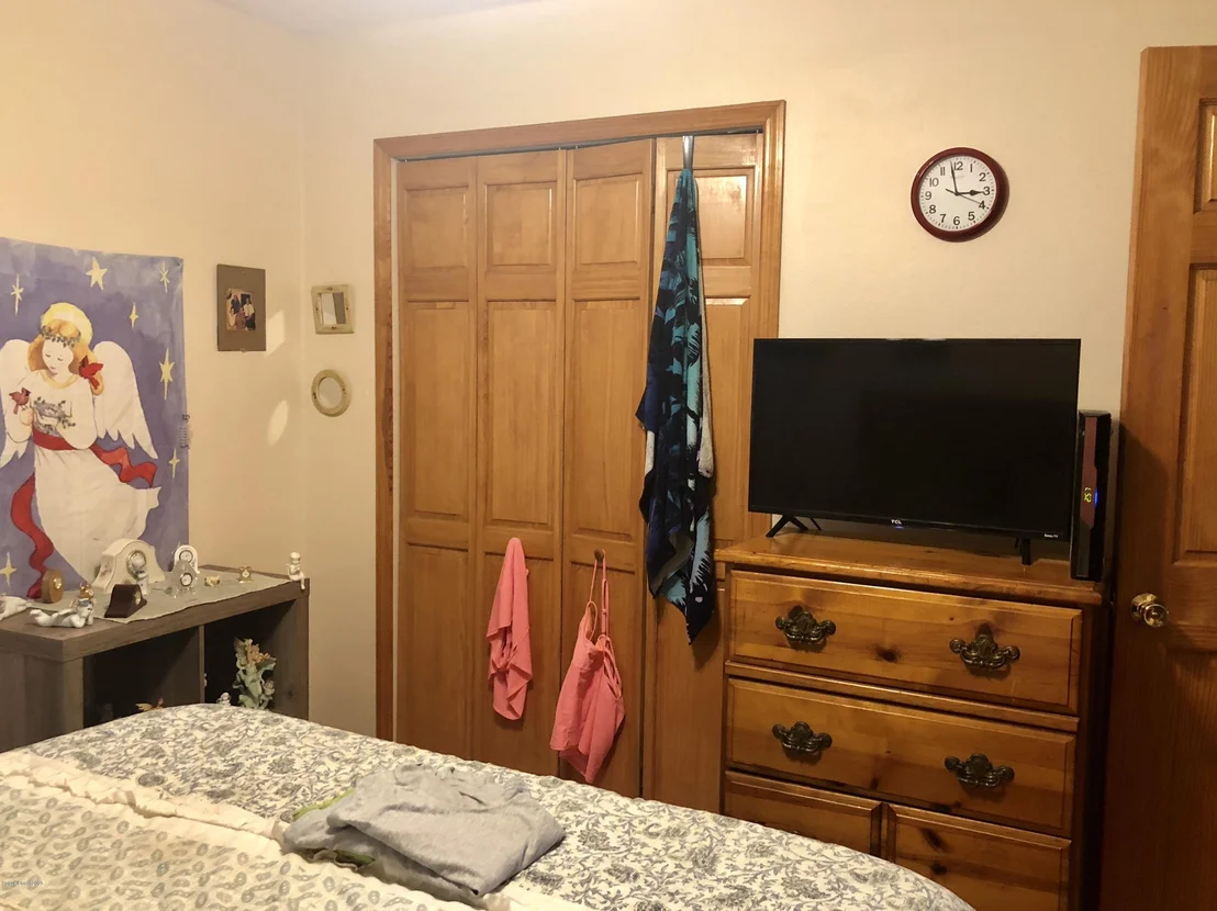 Photo of 730 Bianca Drive NE
