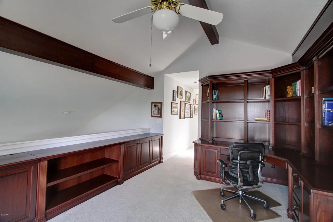 Photo of 738 Malibu Lane