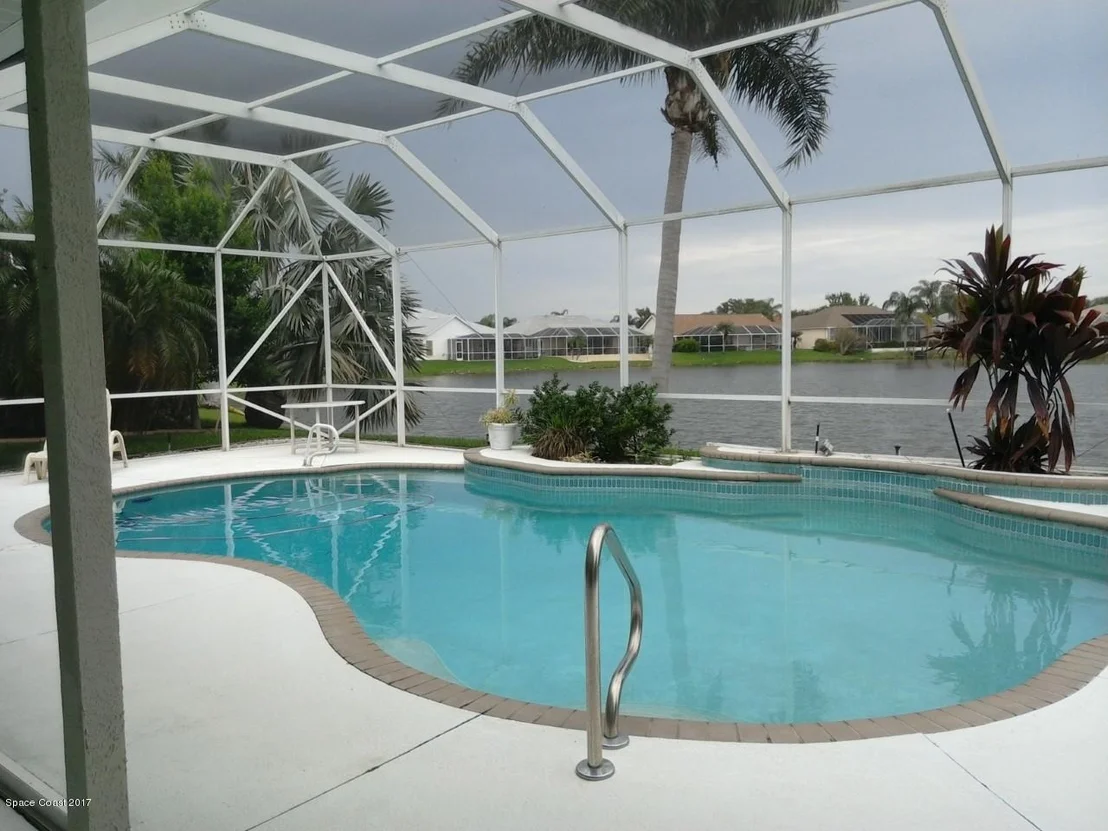 Photo of 1877 Thesy Drive