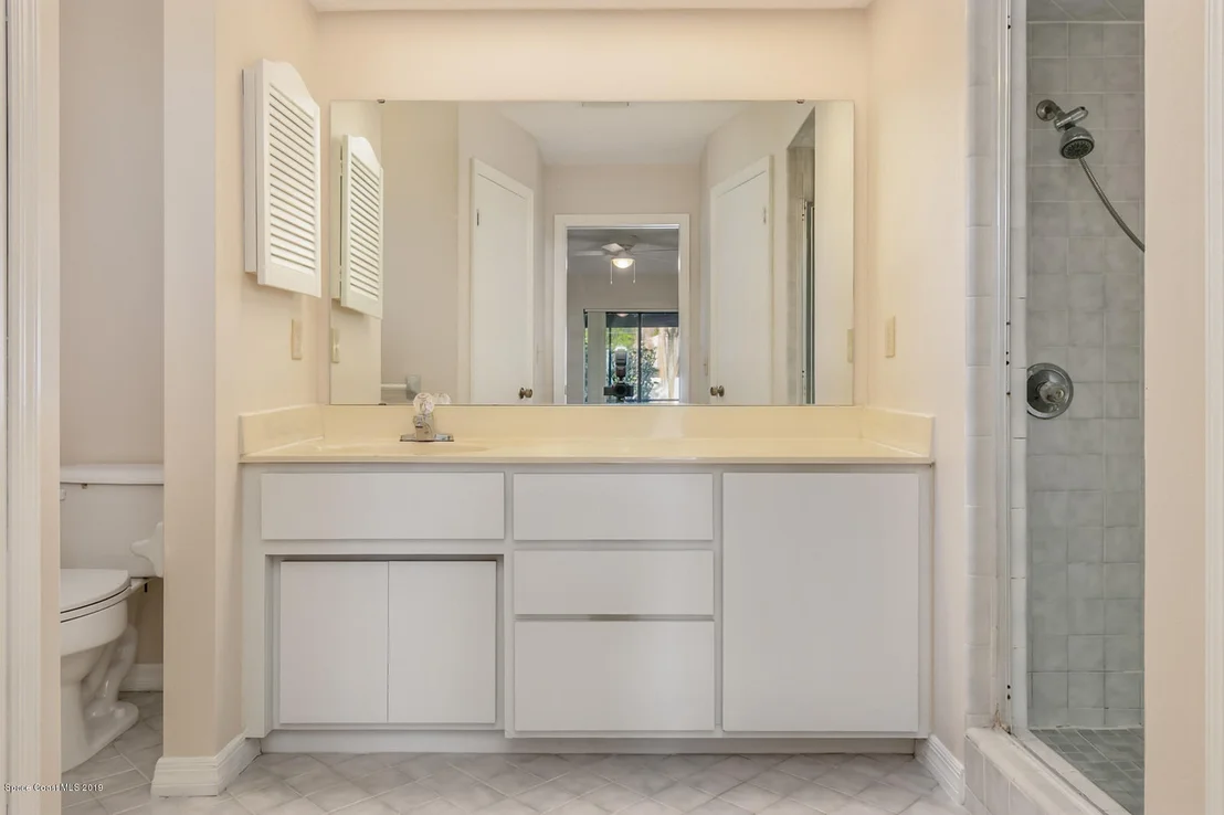 Photo of 2274 Woodlawn Circle