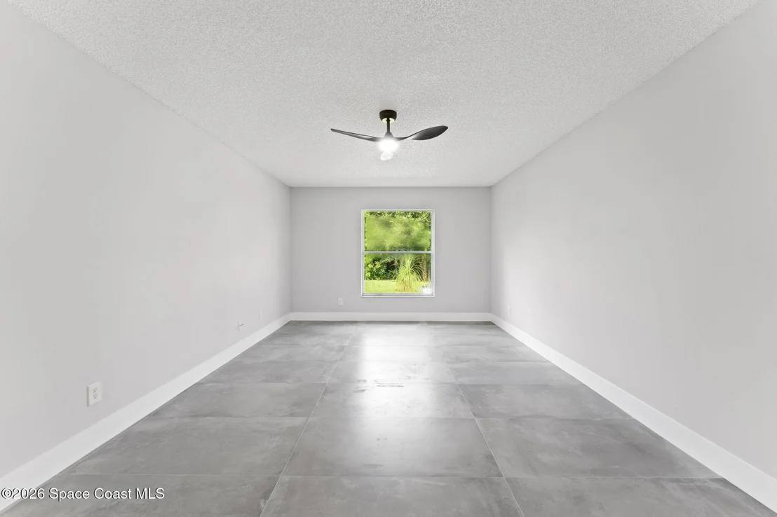 Photo of 1384 Hill Avenue