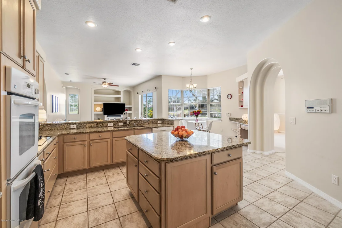 Photo of 978 Wildwood Drive