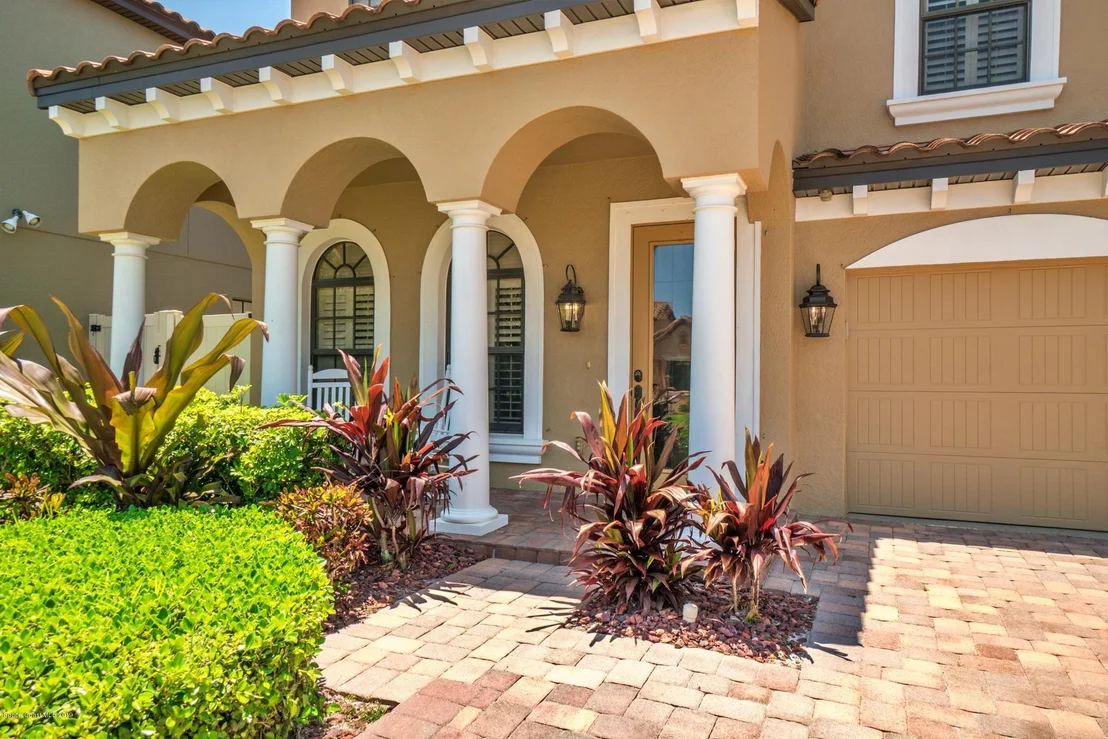 Photo of 698 Monterey Drive