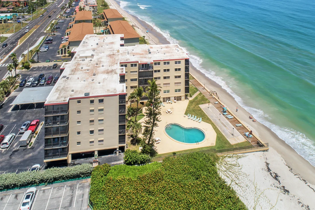 Photo of Unit 310 at 205 Highway A1a