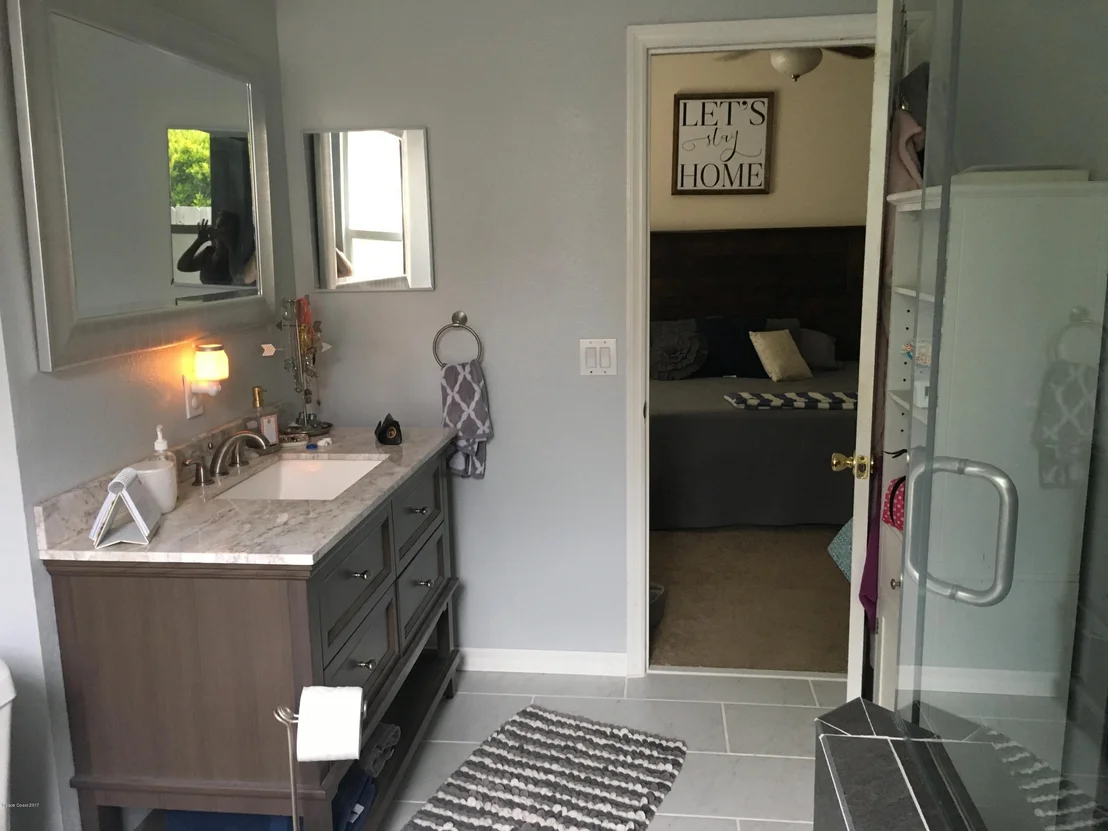 Photo of 958 Riviera Point Drive