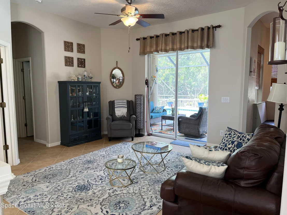 Photo of 1661 Whitman Drive