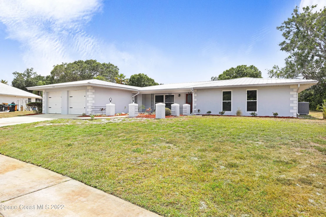 Photo of 950 Waialae Circle NE
