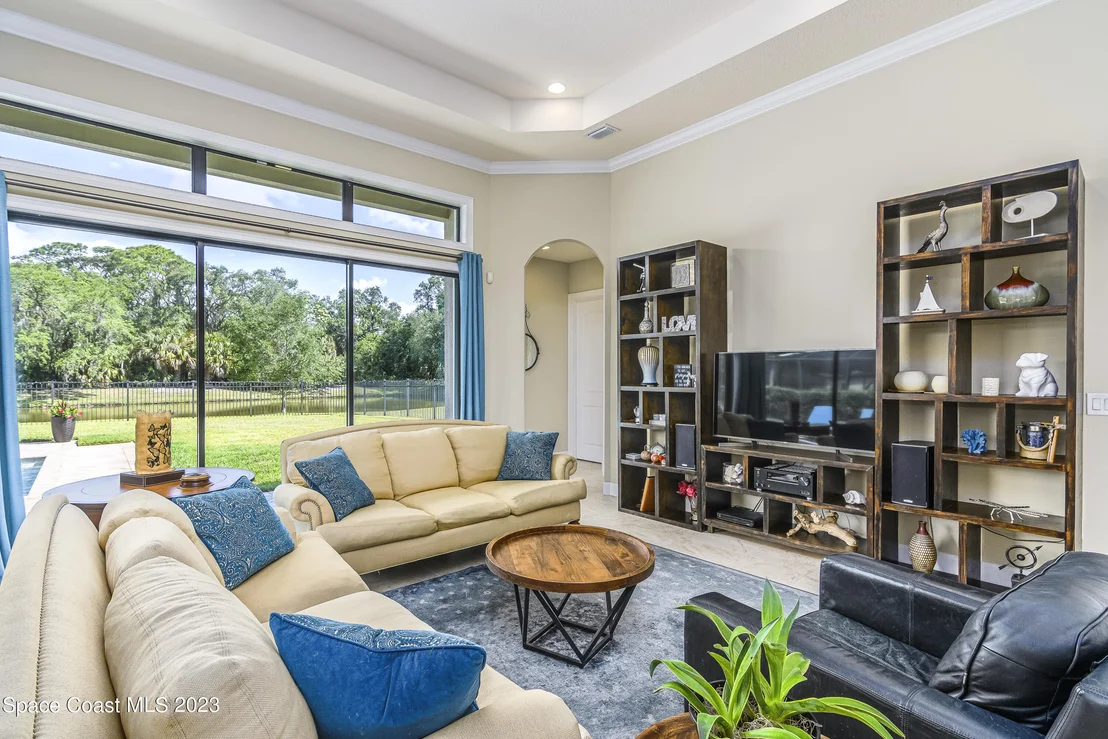 Photo of 814 Lorenza Place