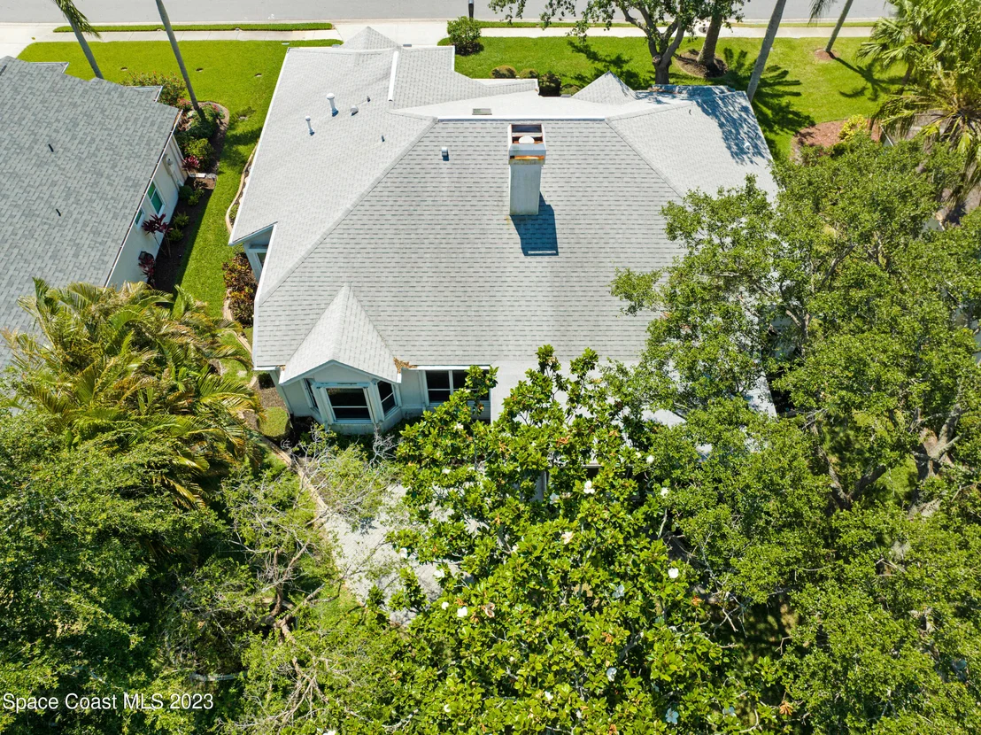 Photo of 954 Somerset Lane