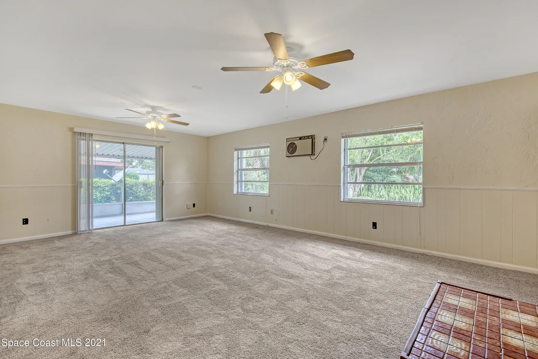 Photo of 2762 Hereford Road