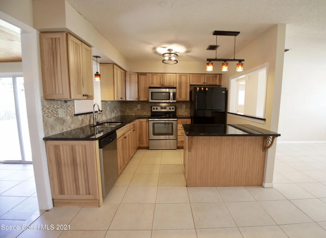 Photo of 918 Bermuda Avenue