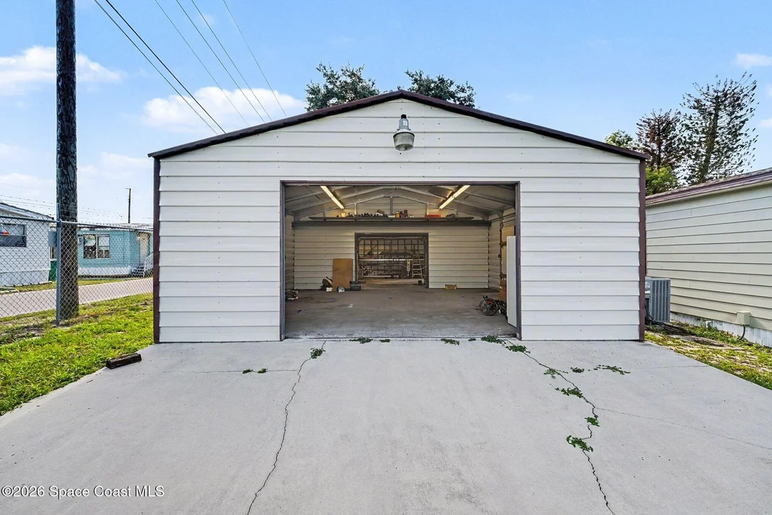 Photo of 1670 Terrace Street