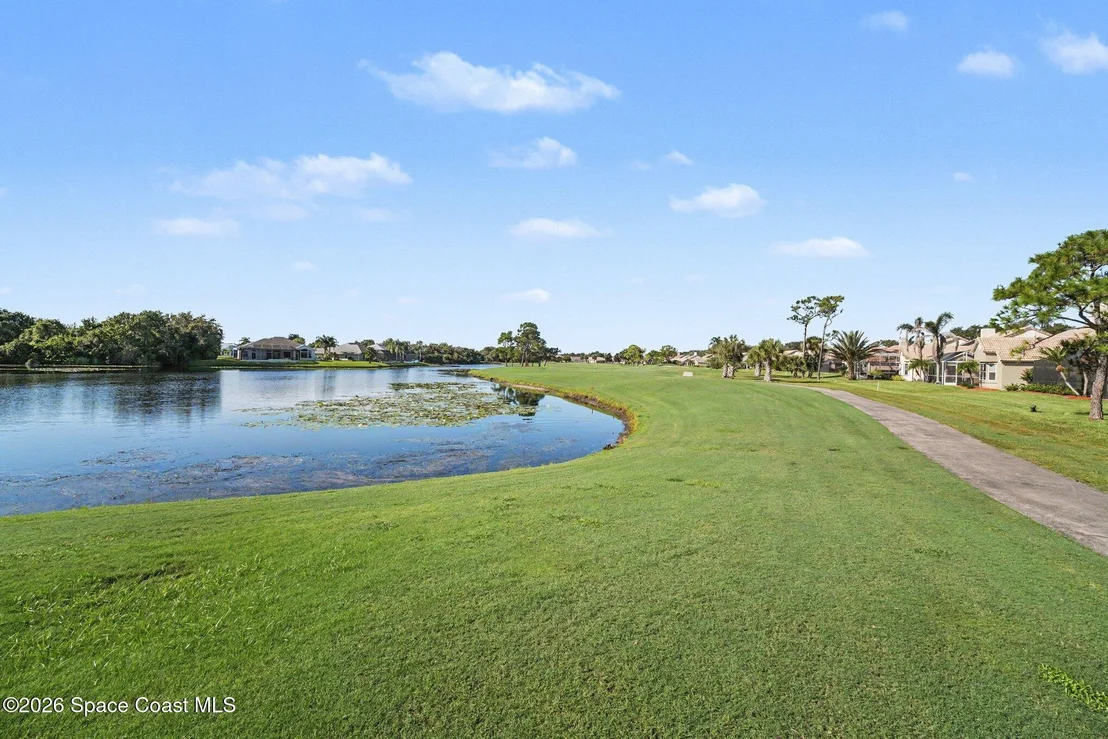 Photo of 804 Spanish Cove Drive NW