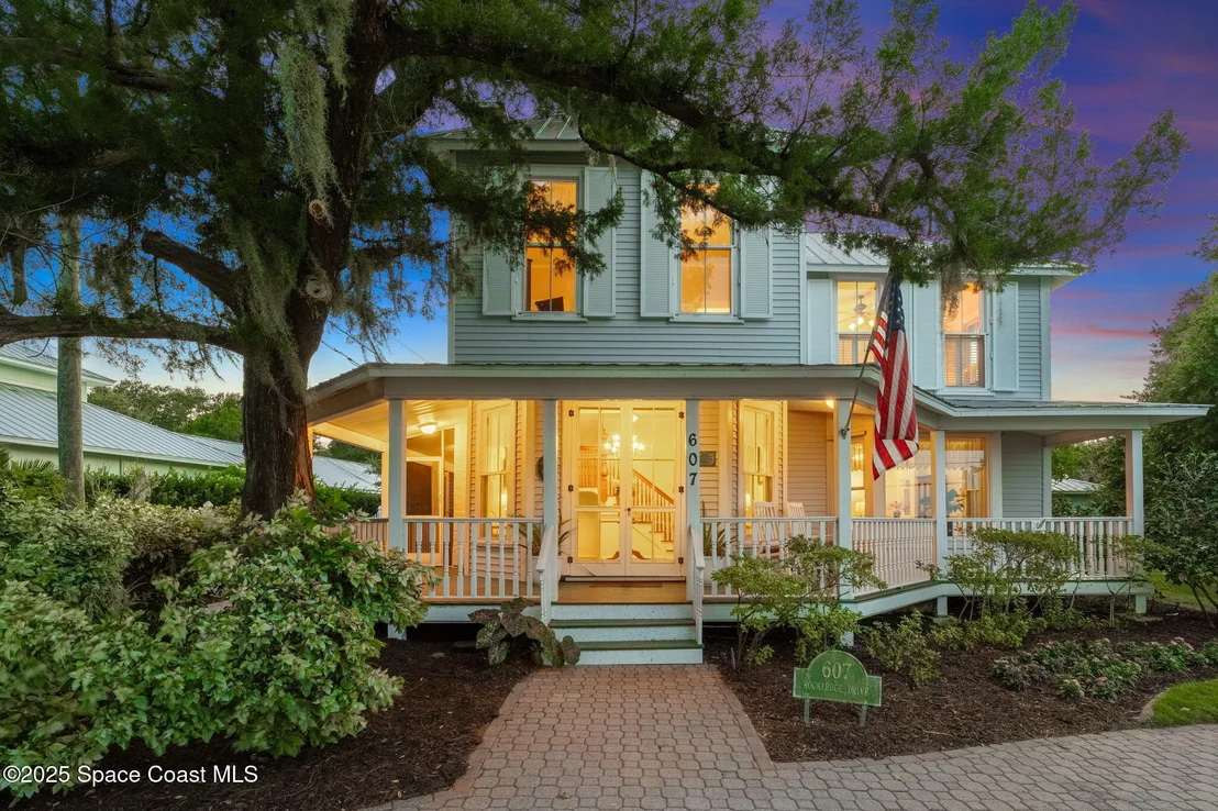 Photo of 607 Rockledge Drive