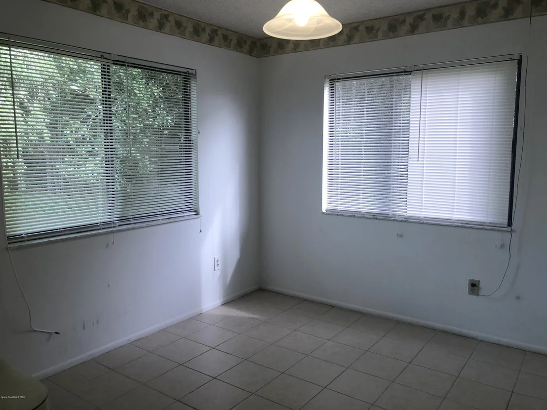 Photo of 928 Sable Circle SE