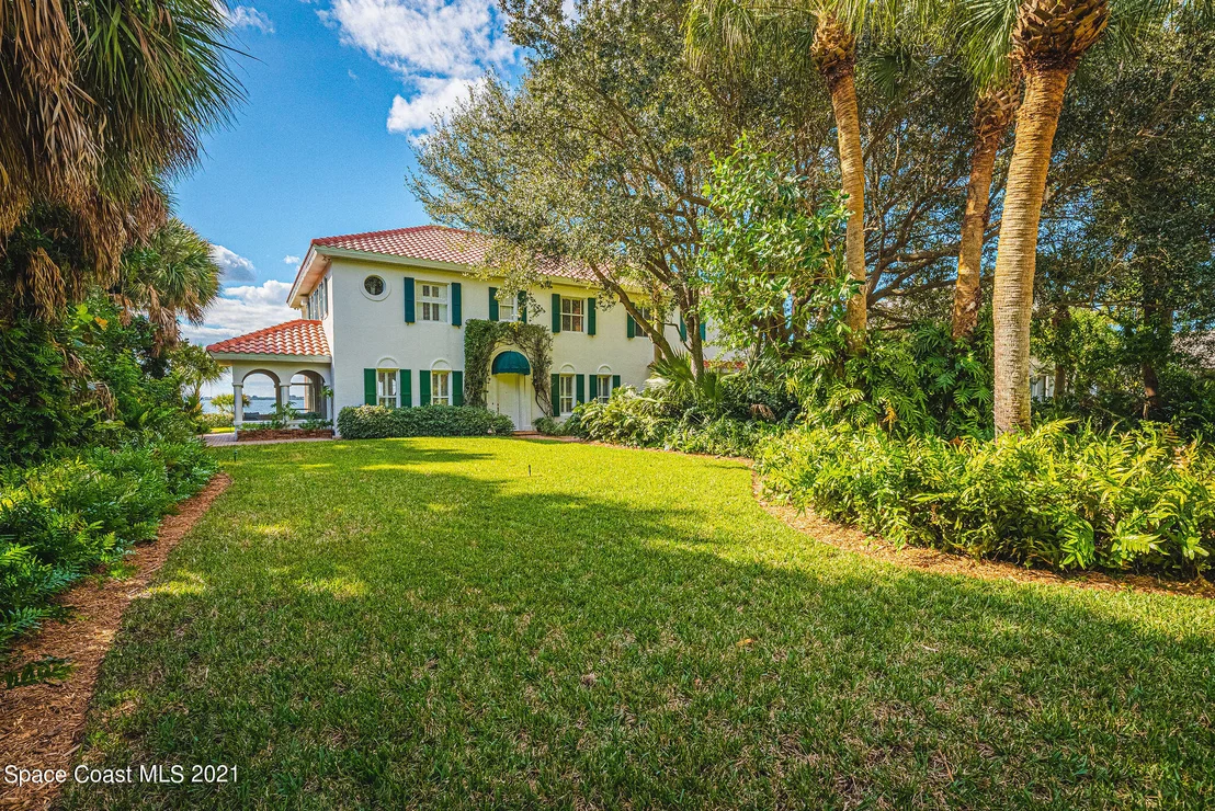 Photo of 176 Bayshore Drive