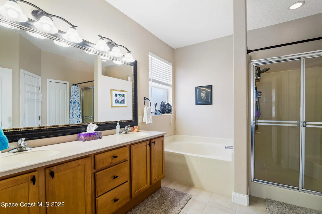 Photo of 1700 Bridgeport Circle
