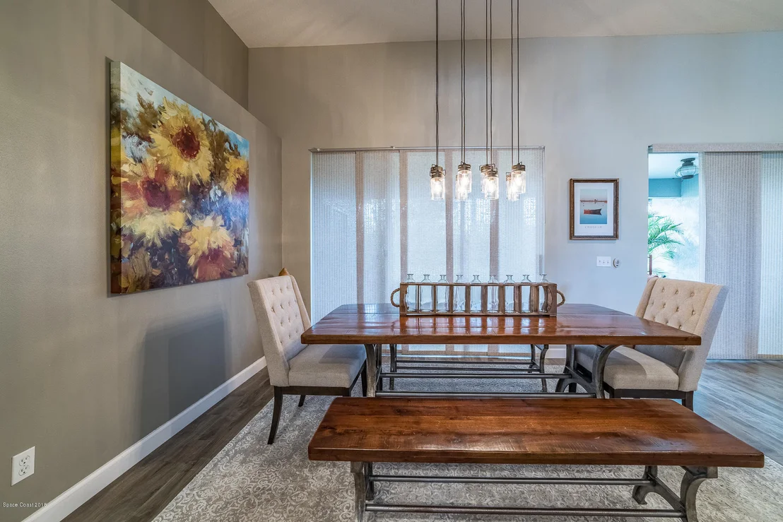 Photo of 2811 Englewood Drive